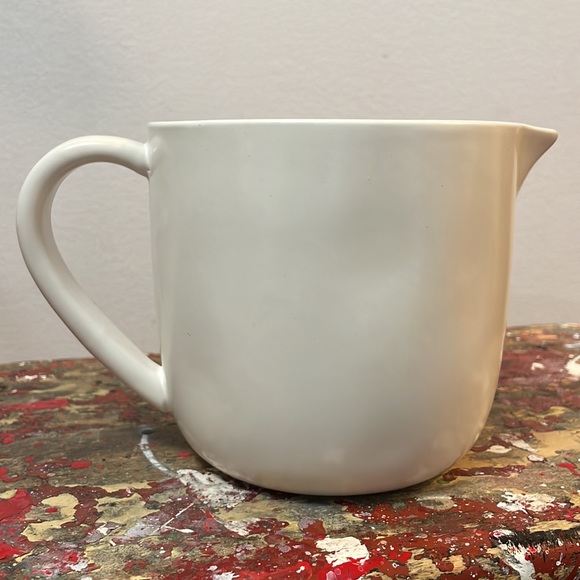 Never Used Rae Dunn XOXO Measuring Cup - Picture 5 of 12